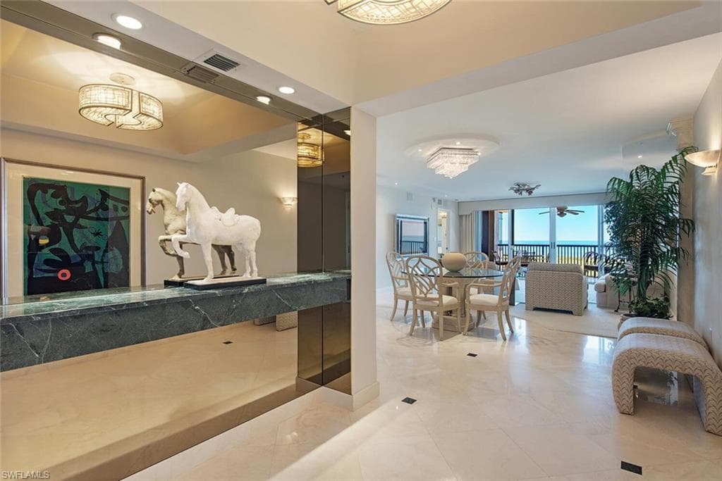 6825 Grenadier BLVD 1601 NAPLES, FL 34108