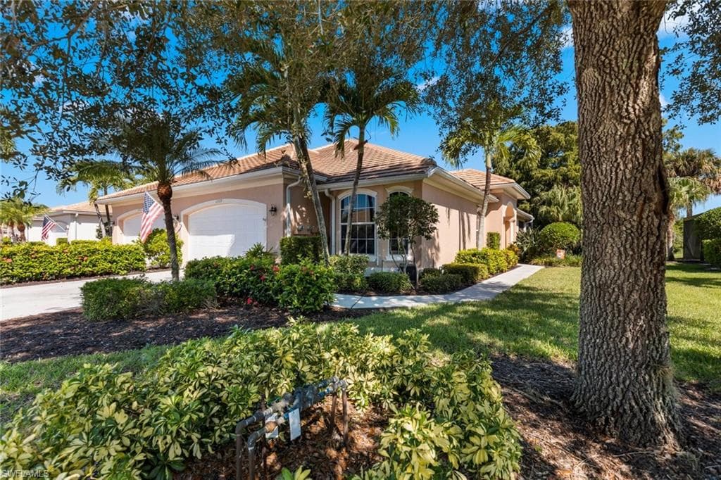 12727 Fox Ridge DR BONITA SPRINGS, FL 34135