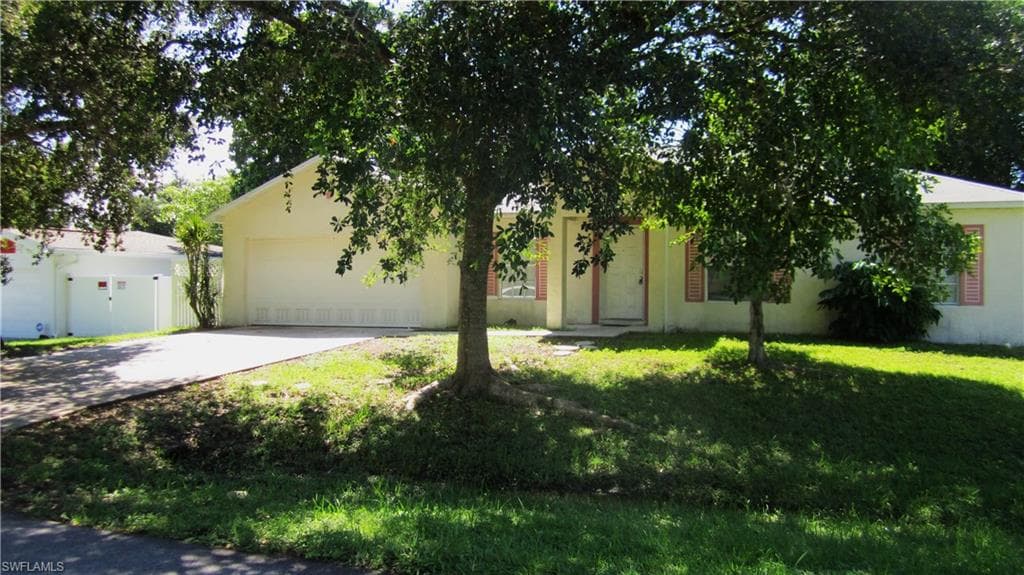 248 SE 46th ST CAPE CORAL, FL 33904