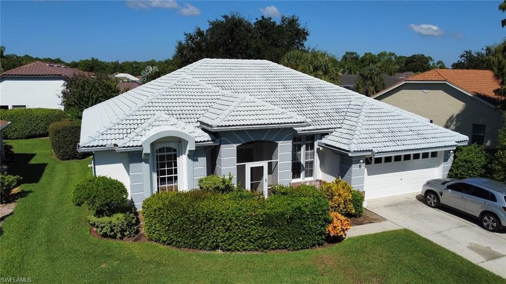 6671 Huntley LN N NAPLES, FL 34104