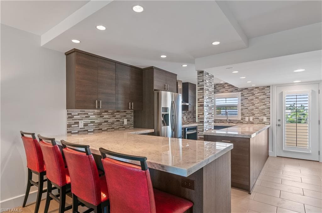 686 Broad AVE S J686 NAPLES, FL 34102