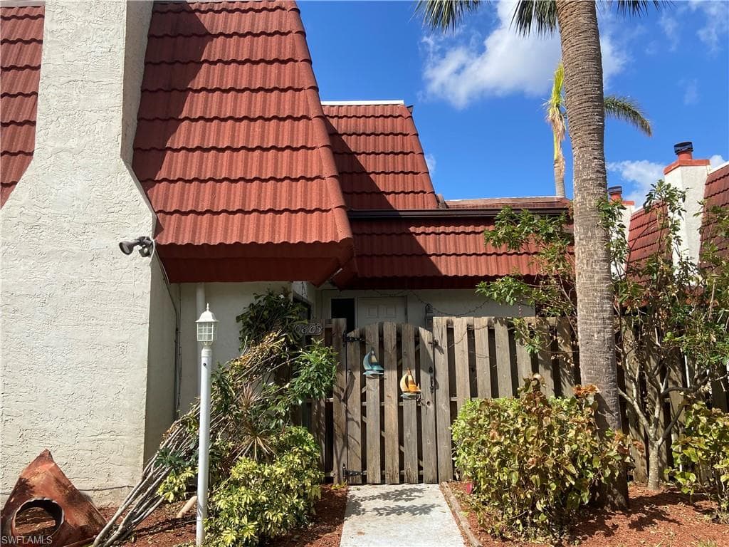 10805 Meadow Lark Cove DR FORT MYERS, FL 33908