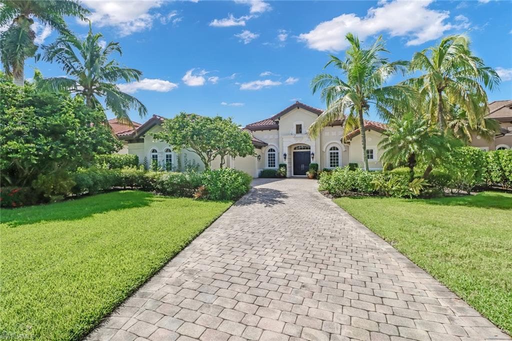 9081 Shenendoah CIR NAPLES, FL 34113