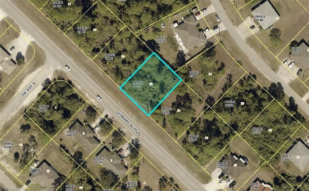 4940 Leonard BLVD S LEHIGH ACRES, FL 33973