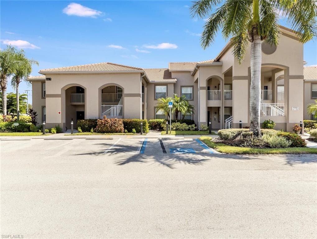 19961 Barletta LN 1611 ESTERO, FL 33928