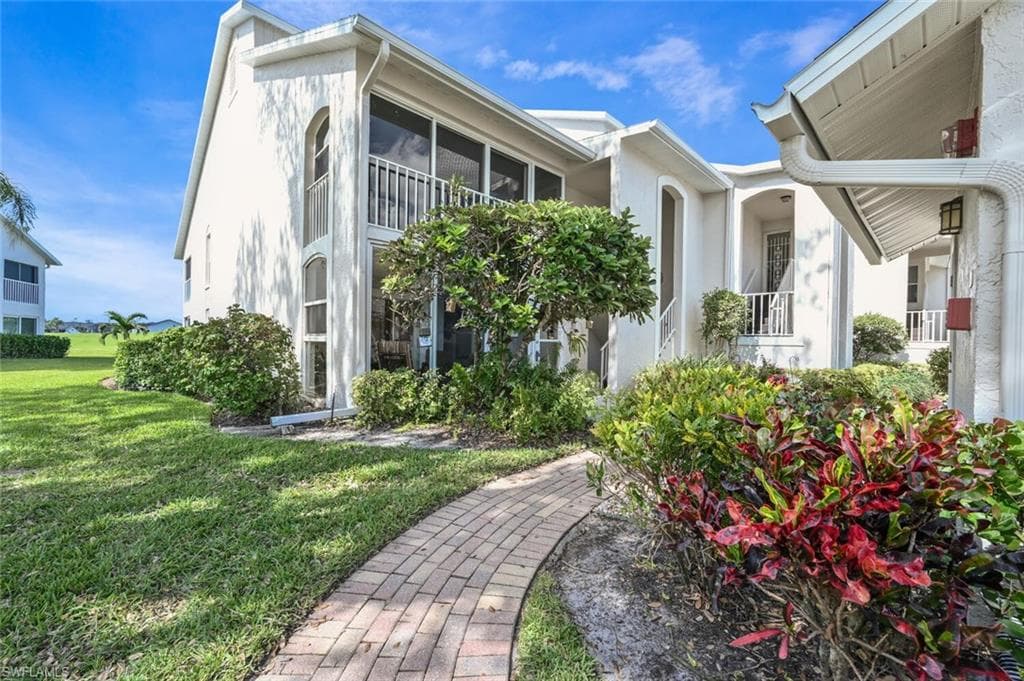 445 Country Hollow CT B101 NAPLES, FL 34104