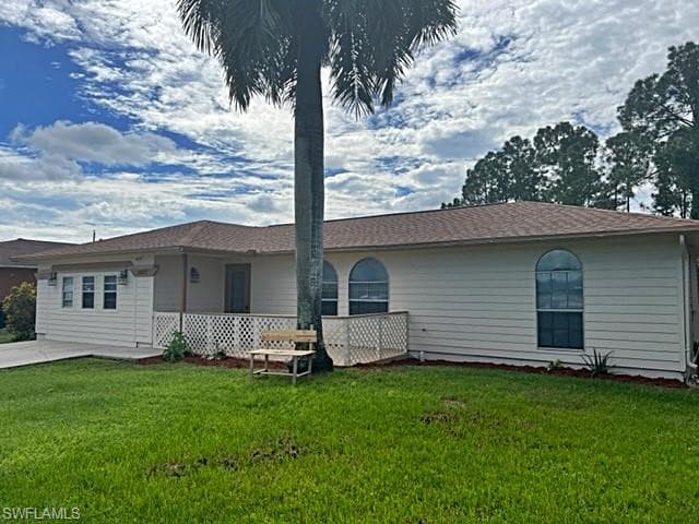 3207 1st ST SW LEHIGH ACRES, FL 33976