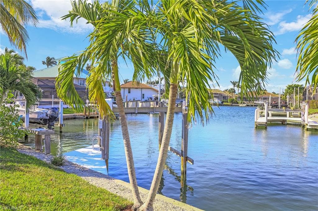 1258 Treasure CT MARCO ISLAND, FL 34145