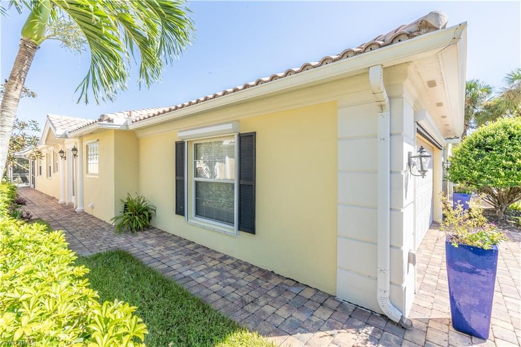 7511 Novara CT NAPLES, FL 34114