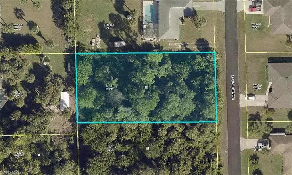 519 Hamilton AVE LEHIGH ACRES, FL 33972