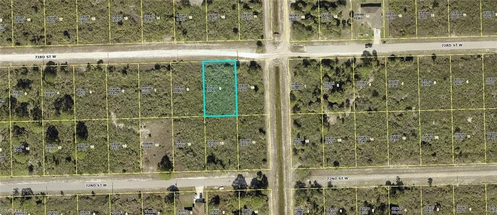 3203 73rd ST W LEHIGH ACRES, FL 33971