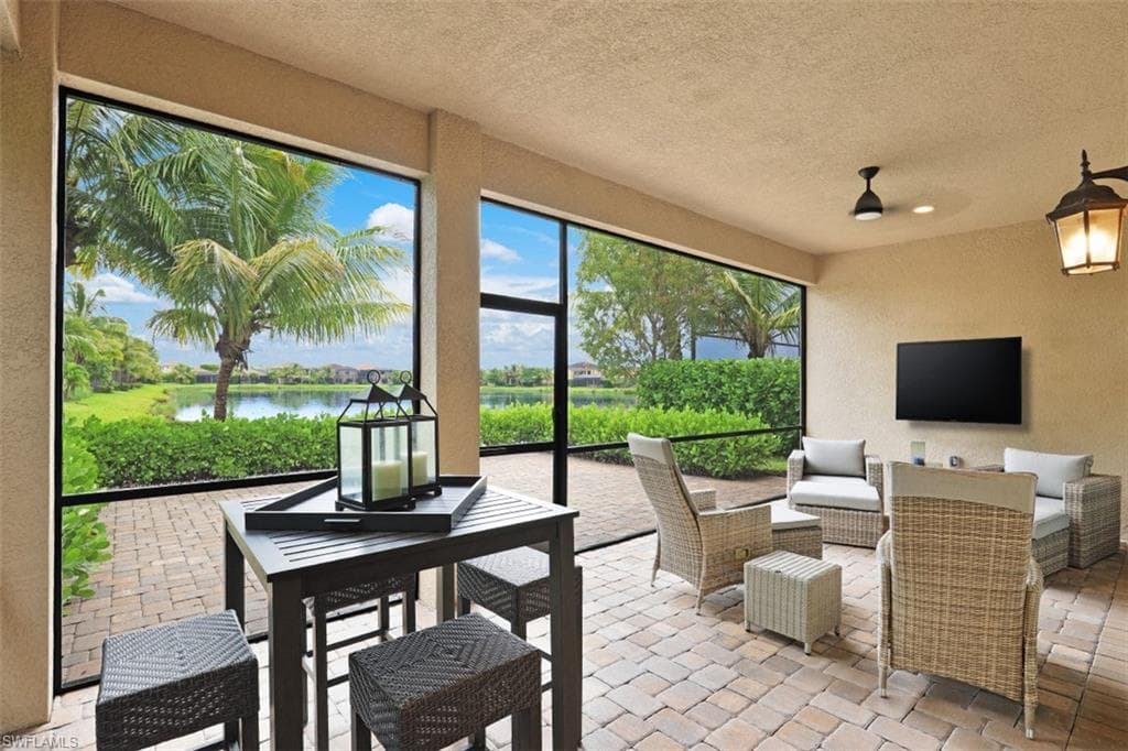 13795 Luna DR NAPLES, FL 34109