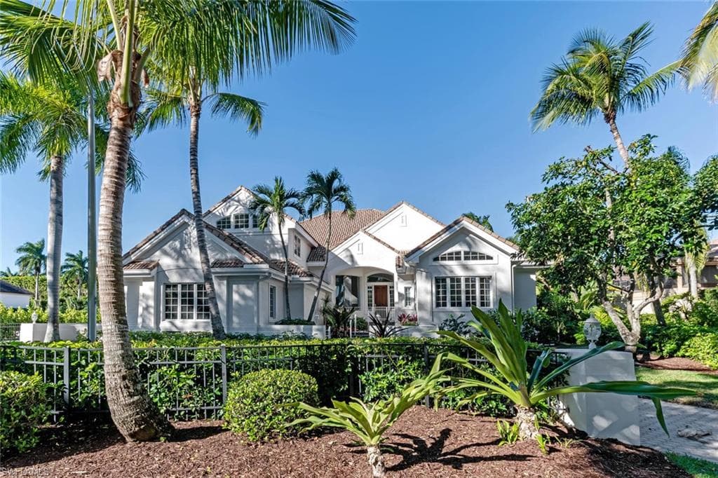 2540 Half Moon WALK NAPLES, FL 34102