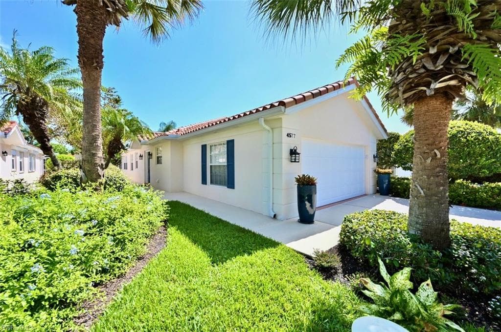 4577 Pasadena CT NAPLES, FL 34109
