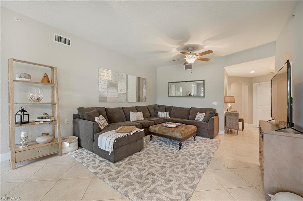 10010 Valiant CT 101 MIROMAR LAKES, FL 33913