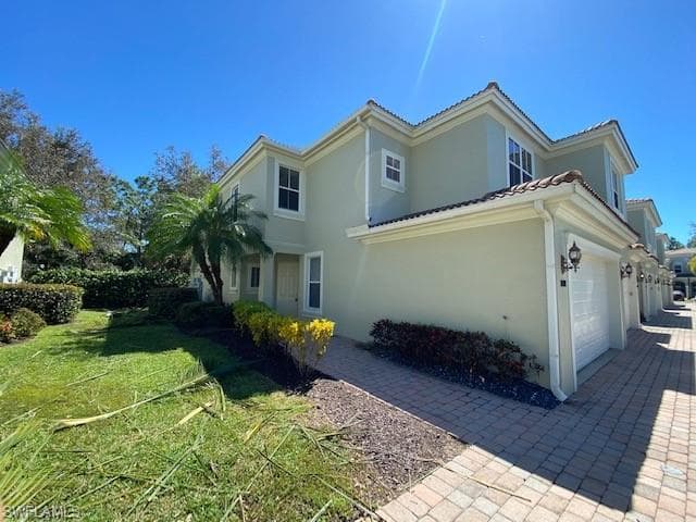 1365 Mariposa CIR 7-101 NAPLES, FL 34105