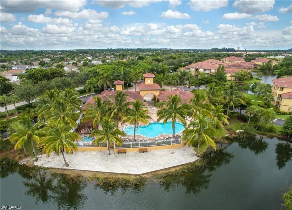15645 Ocean Walk CIR 303 FORT MYERS, FL 33908