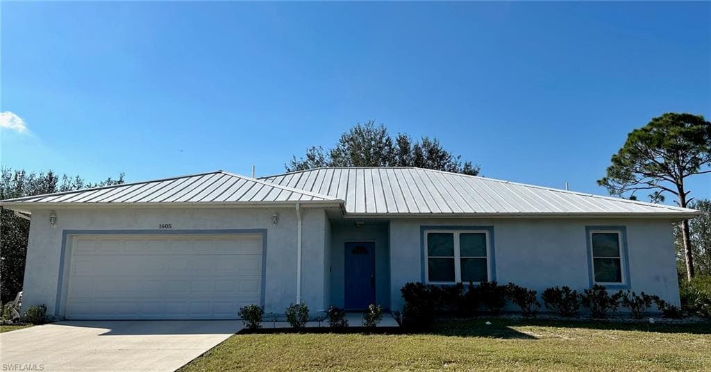 1605 Hibiscus AVE LEHIGH ACRES, FL 33972
