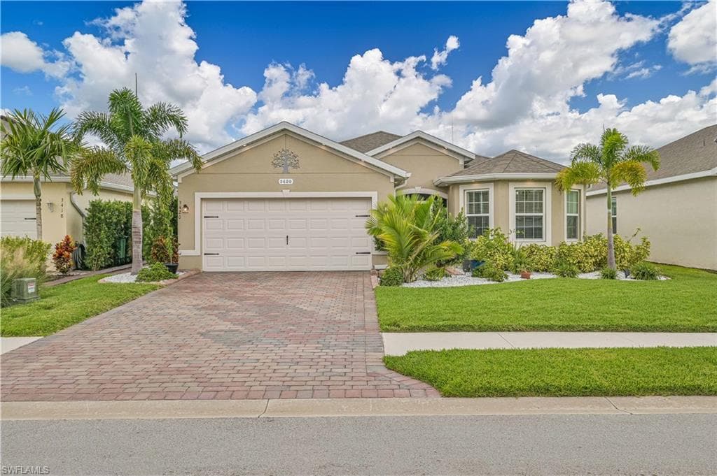 3420 Cancun CT CAPE CORAL, FL 33909