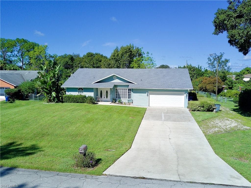 115 Robert AVE LEHIGH ACRES, FL 33936