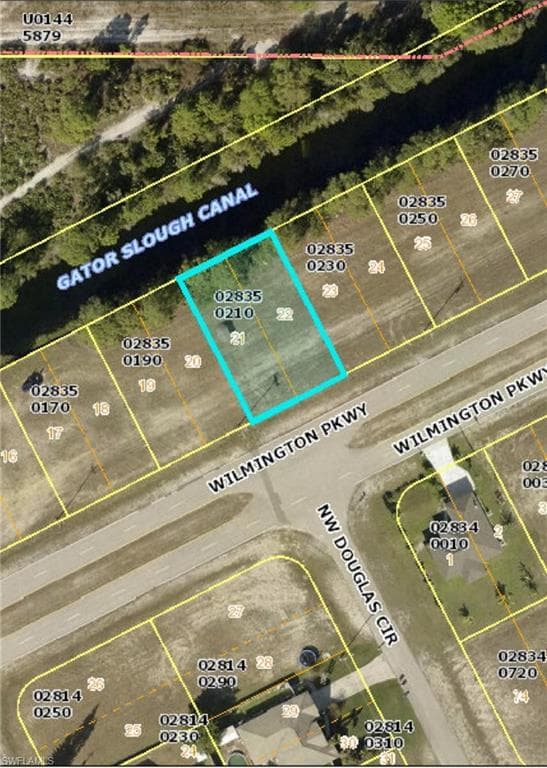 645 Wilmington PKWY CAPE CORAL, FL 33993