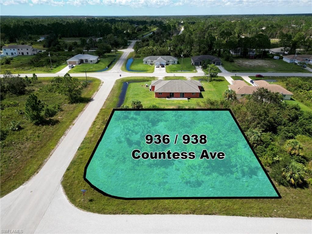936/938 Countess AVE LEHIGH ACRES, FL 33974