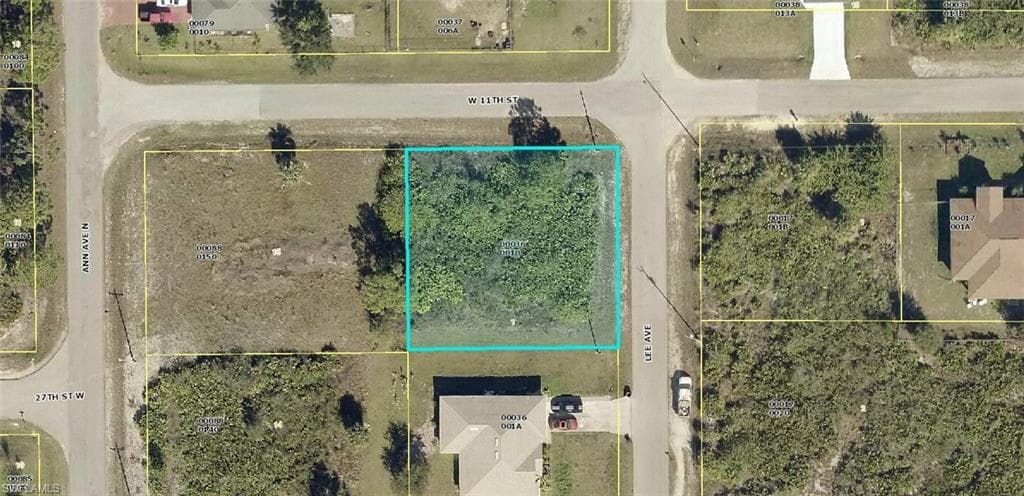 1023 Lee AVE LEHIGH ACRES, FL 33972