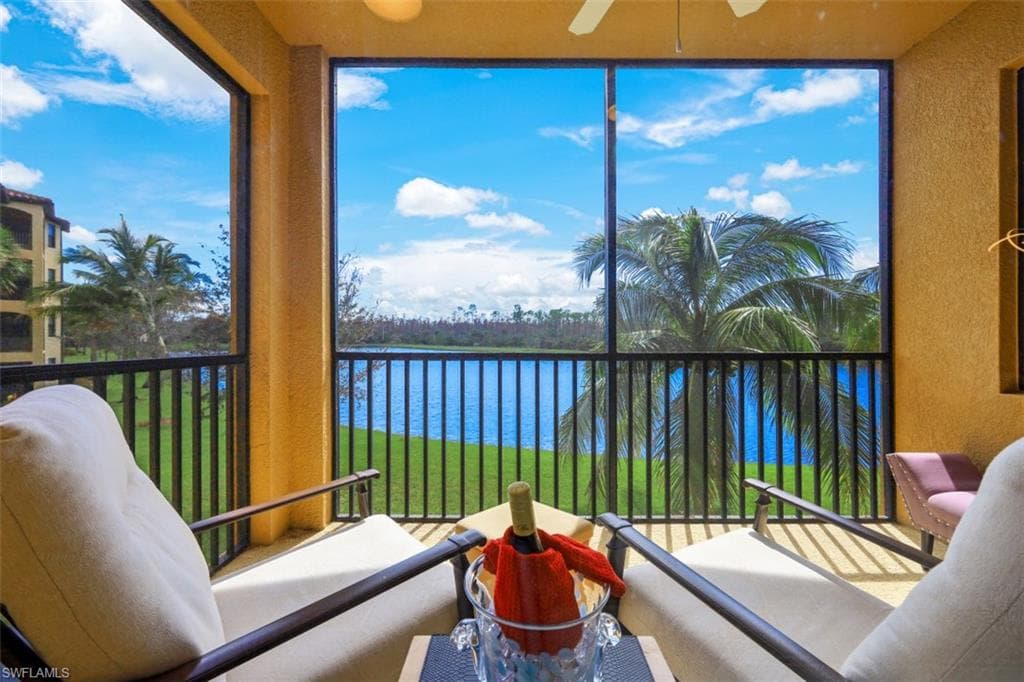 9731 Acqua CT 522 NAPLES, FL 34113