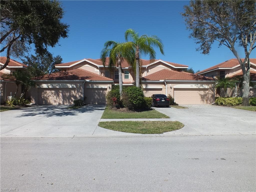 2015 Crestview WAY 119 NAPLES, FL 34119