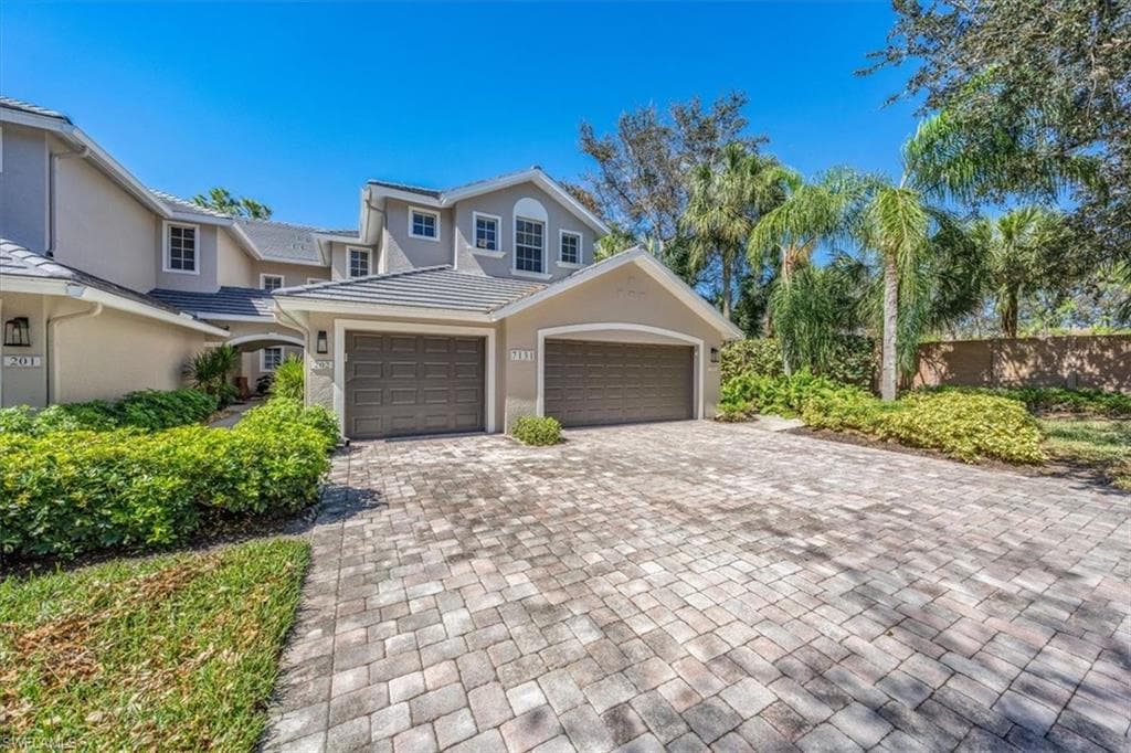 7131 Blue Juniper CT 202 NAPLES, FL 34109