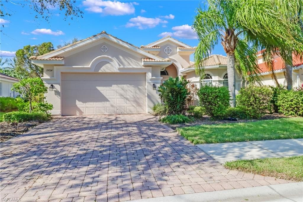 19724 Maddelena CIR ESTERO, FL 33967