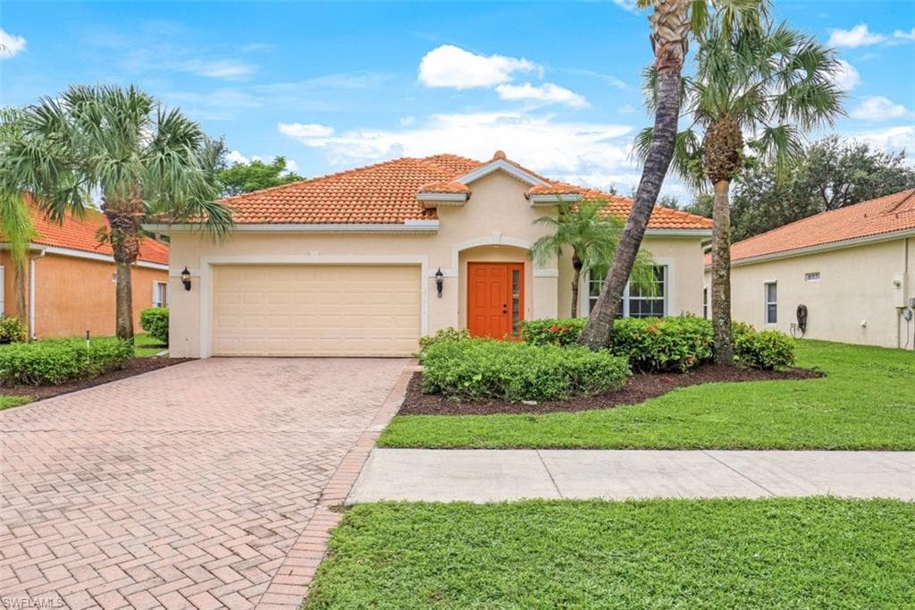 2771 Orange Grove TRL NAPLES, FL 34120