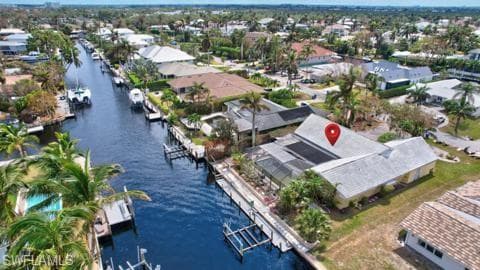 1387 Marlin DR NAPLES, FL 34102
