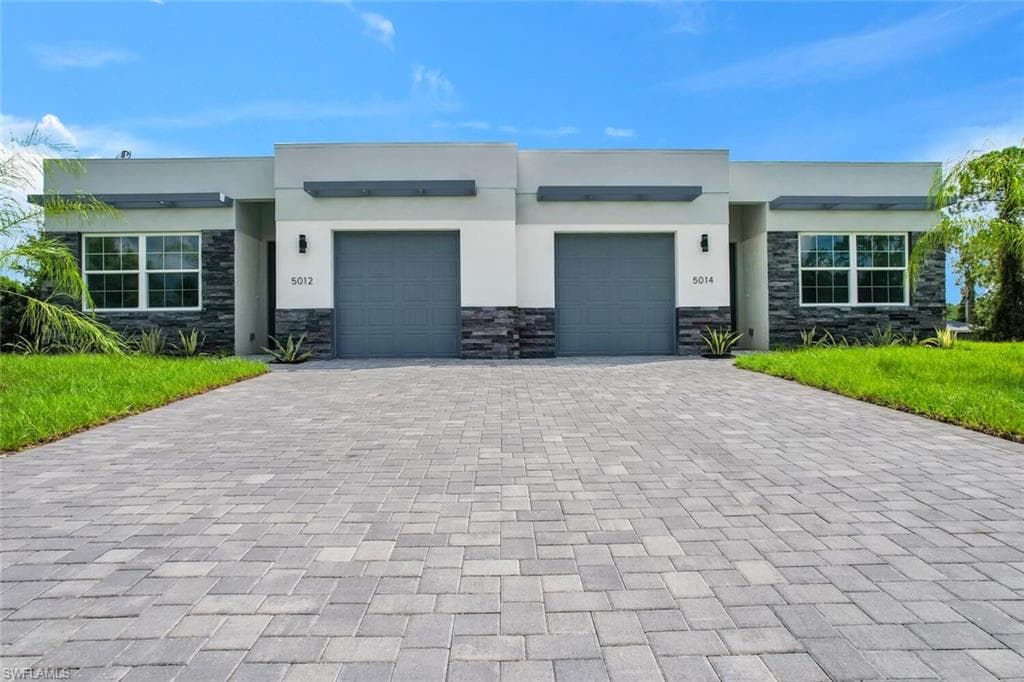 5012 25th ST SW LEHIGH ACRES, FL 33973