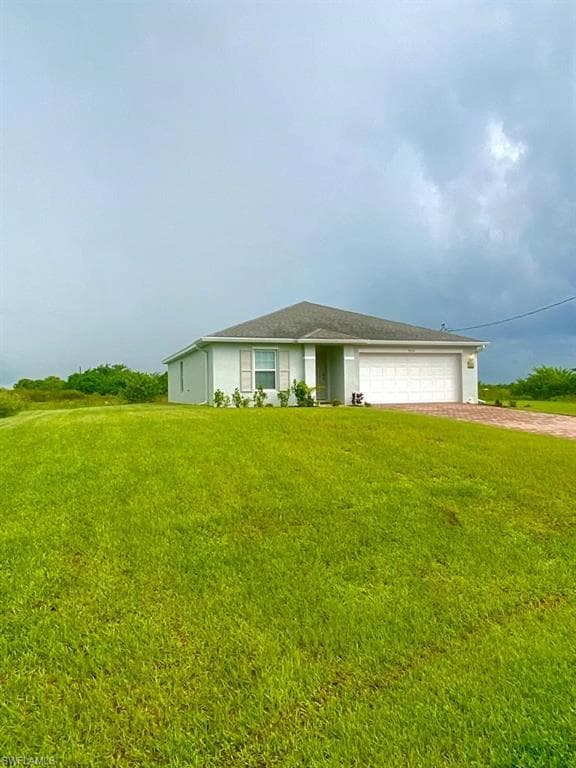 9013 Ike CT LABELLE, FL 33935