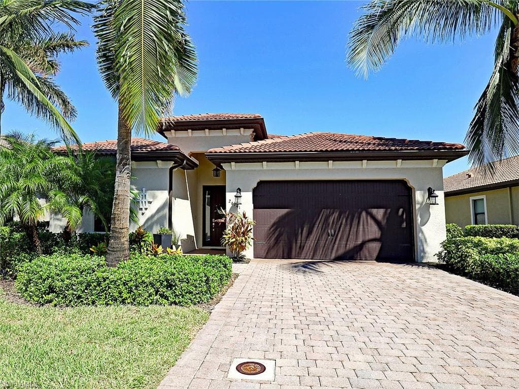 26141 Saint Michael LN BONITA SPRINGS, FL 34135