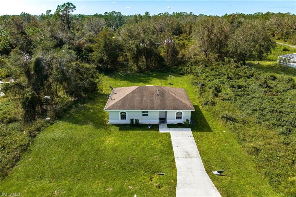 655 Jessie LN LEHIGH ACRES, FL 33972