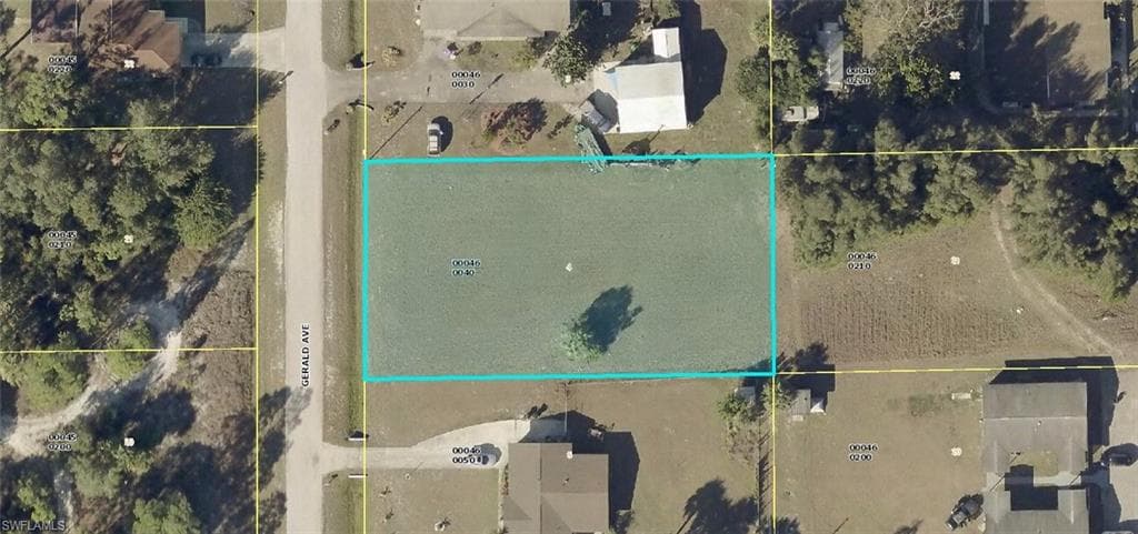 758 Gerald AVE LEHIGH ACRES, FL 33936
