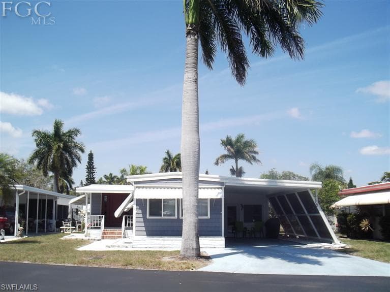 12 Derwent BLVD FORT MYERS, FL 33908