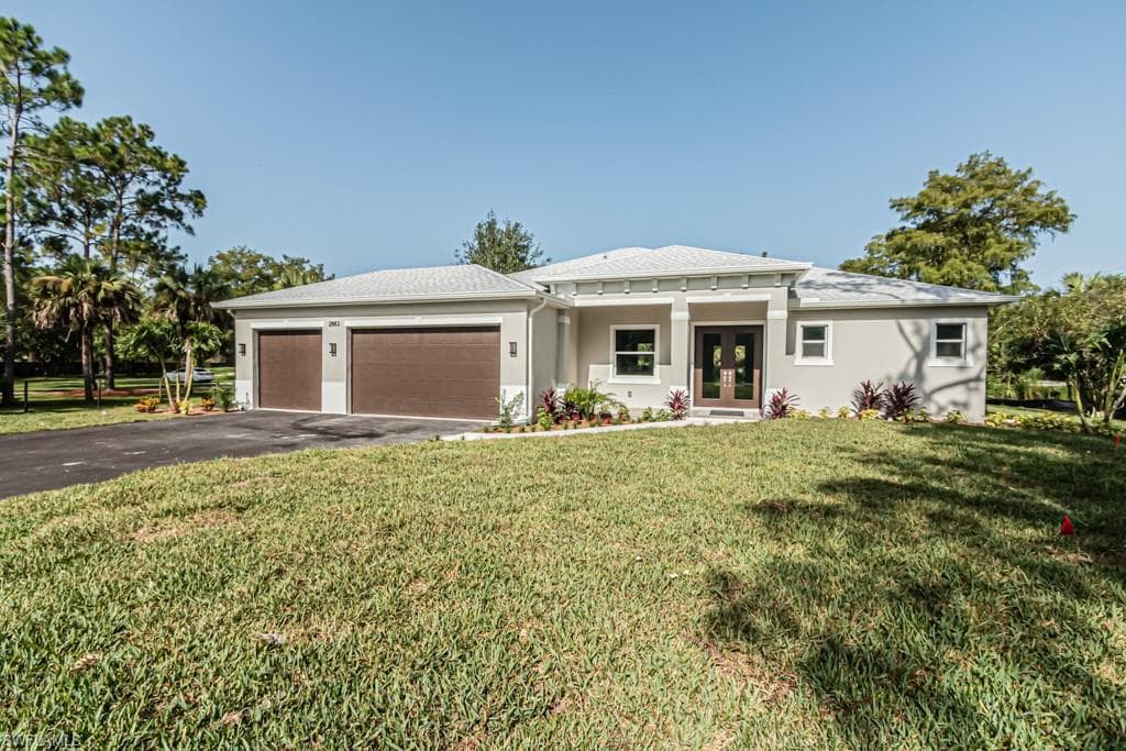 2883 6th ST NW NAPLES, FL 34120