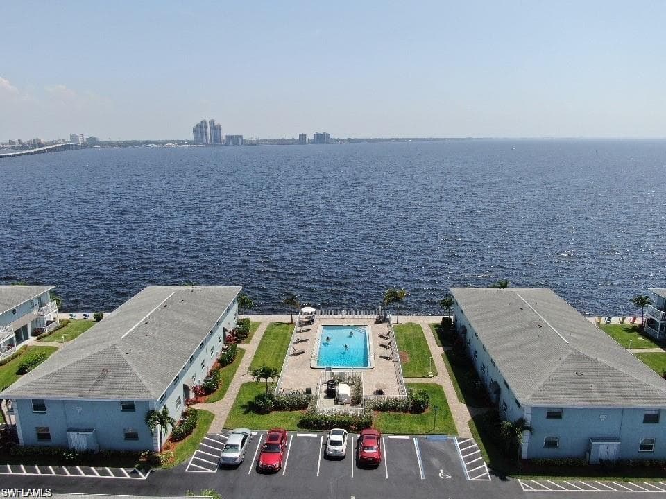 3344 N Key DR M6 NORTH FORT MYERS, FL 33903