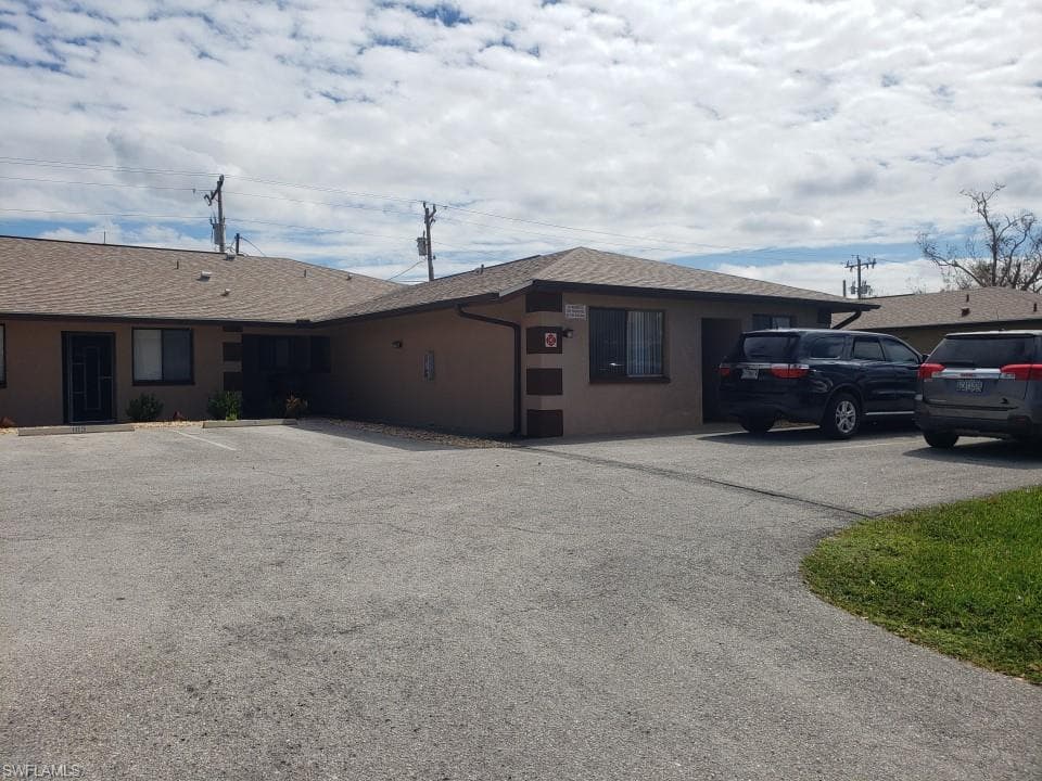 2135 15th PL 105 CAPE CORAL, FL 33990