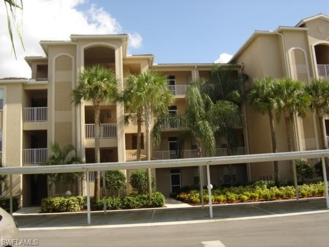 3790 SAWGRASS WAY 3221 NAPLES, FL 34112