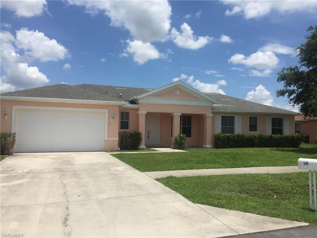 589 Genevieve DR LEHIGH ACRES, FL 33936