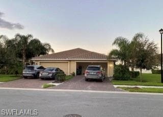 2041 Tamarron LN NAPLES, FL 34120