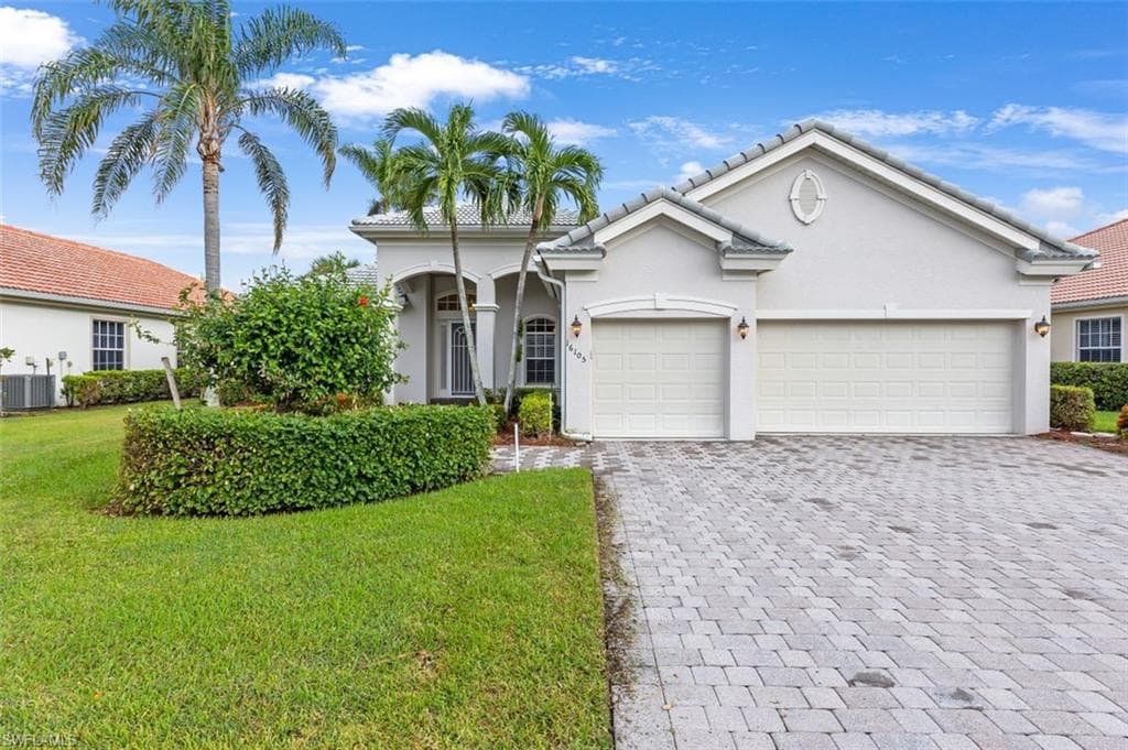 16105 Parque LN NAPLES, FL 34110