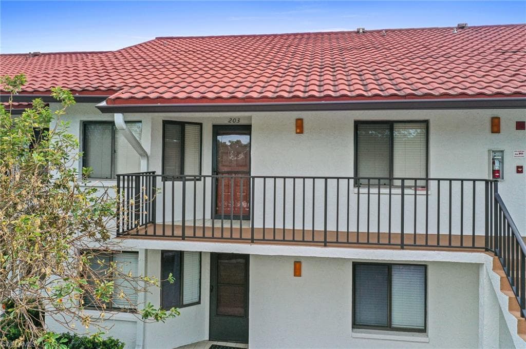 4951 Pepper CIR A-203 NAPLES, FL 34113