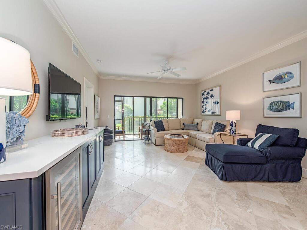 567 Serendipity DR 567 NAPLES, FL 34108