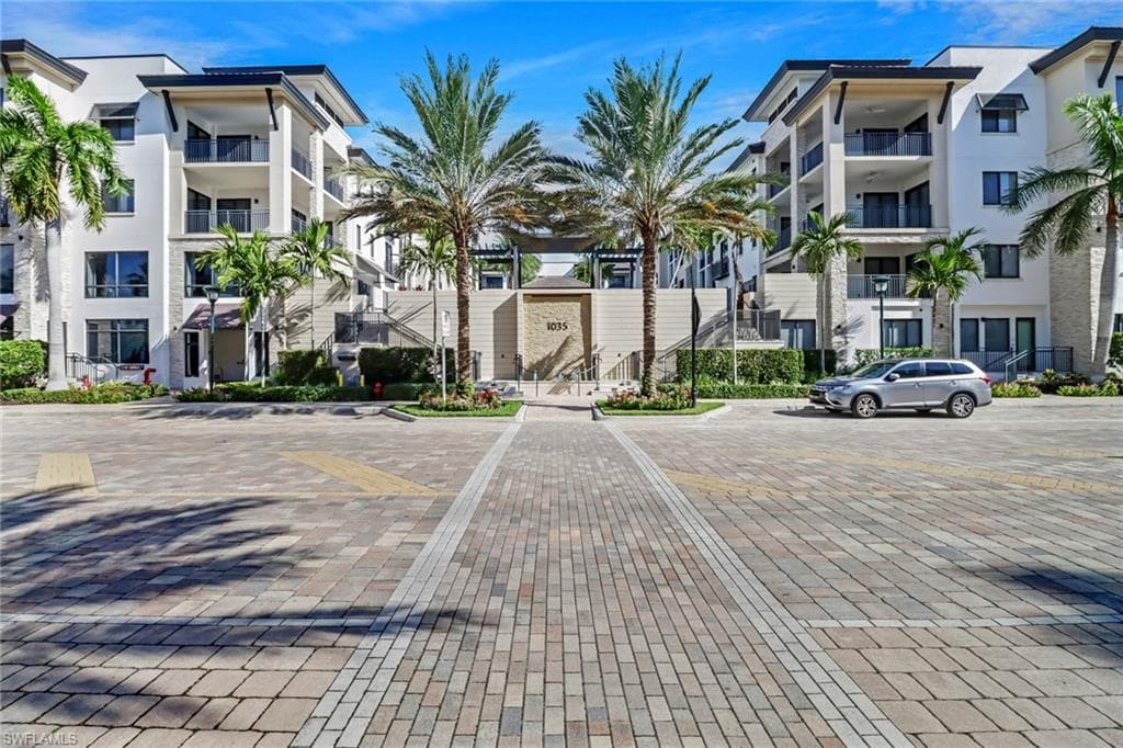 1035 3rd AVE S 203 NAPLES, FL 34102