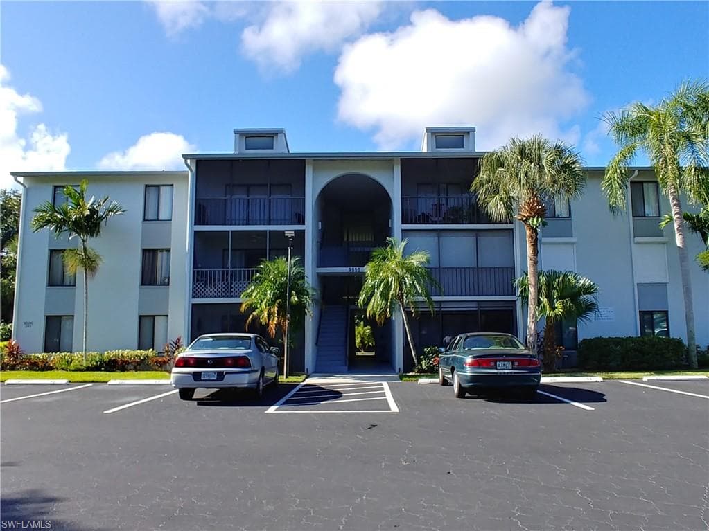 9650 Green Cypress LN 5 FORT MYERS, FL 33905